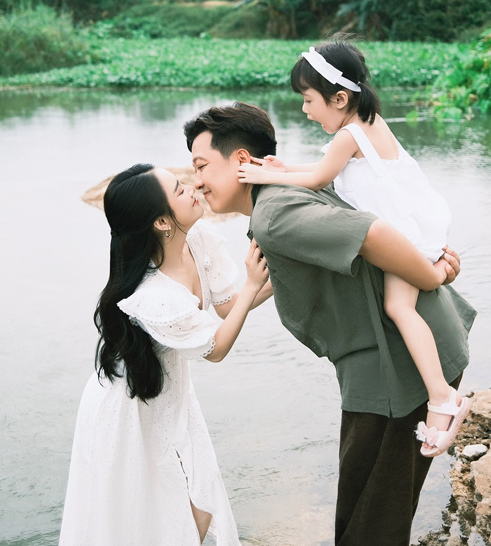 Vợ Trường Giang là ai