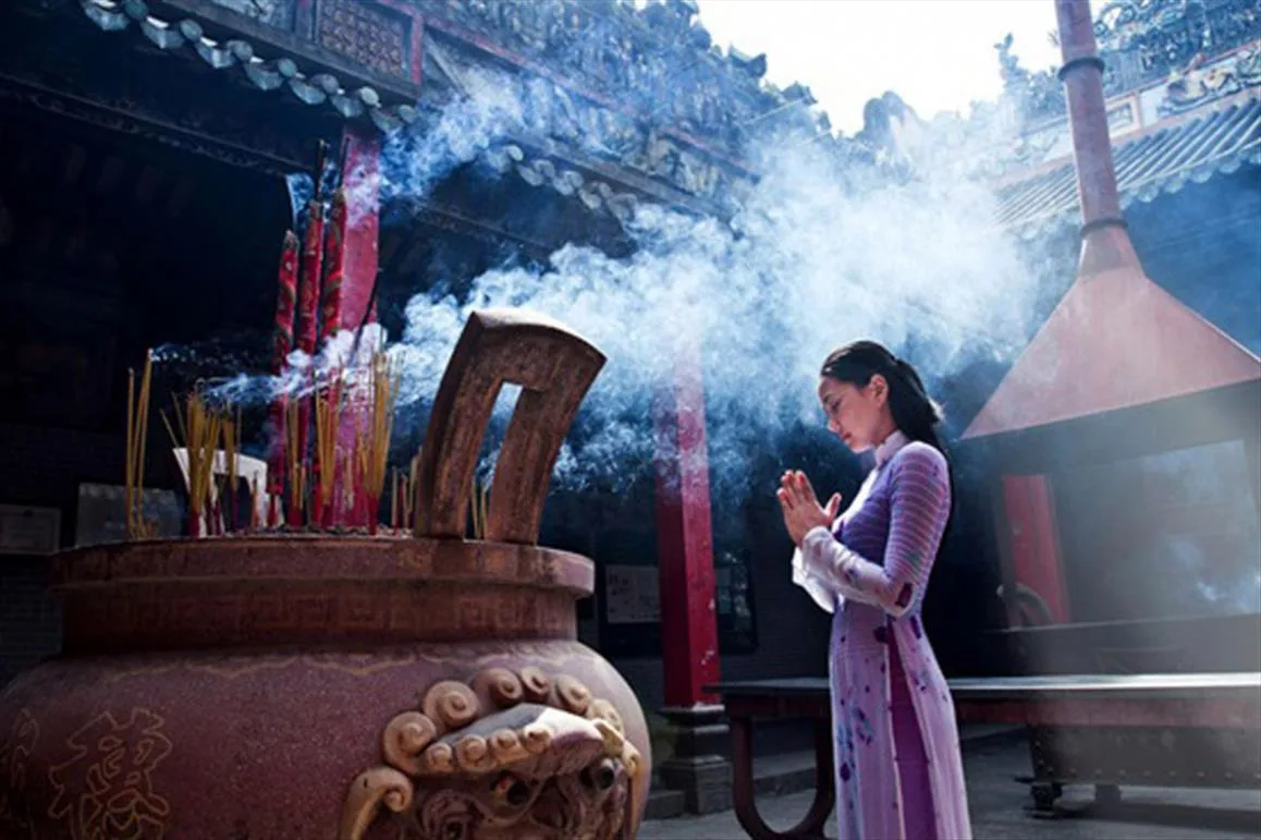 so-tay-tam-linh-mo-thay-dan-huong-co-phai-diem-bao-xau-aa1