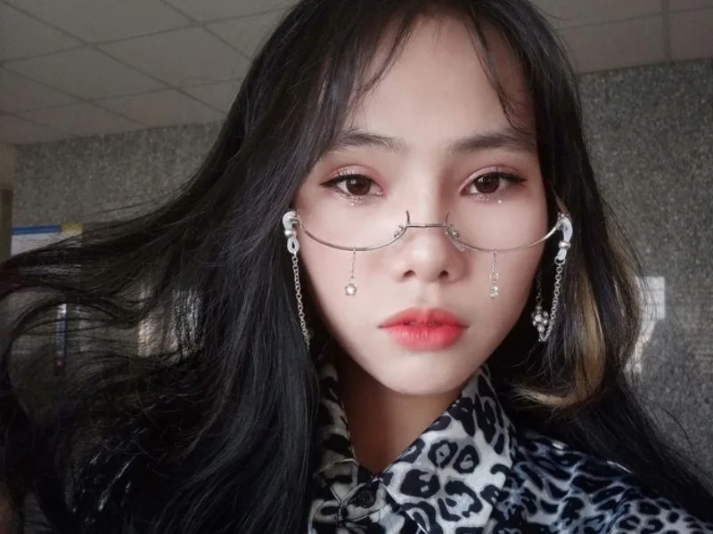 tieu su ca si nhu tam hien tuong mang voi giong hat day cam xuc sau song sat